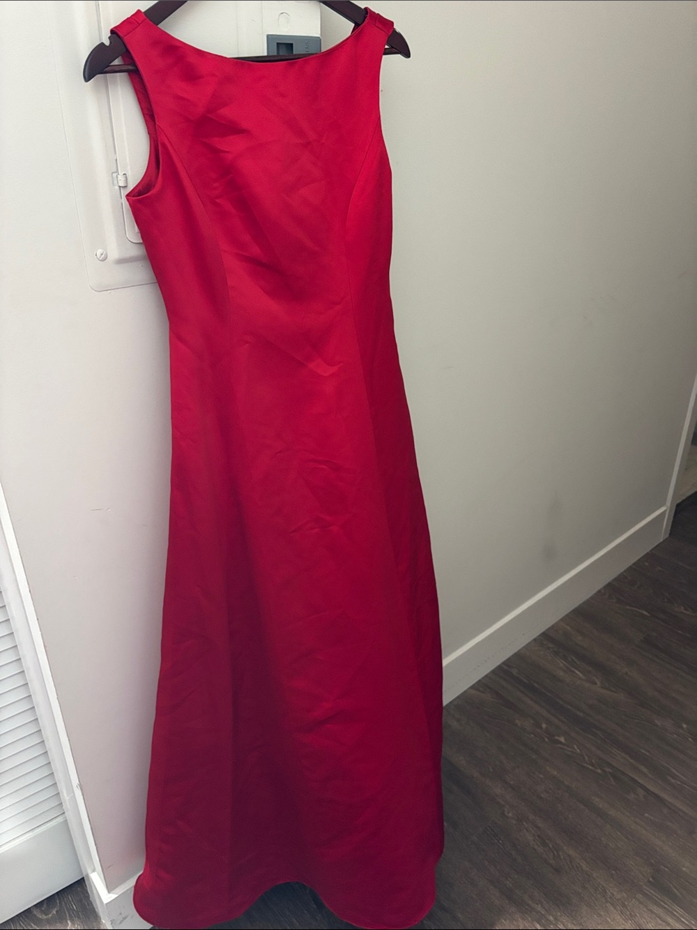 Red Sleeveless Evening Dress Elegant Formal Gown boat neck front cowl neck back
